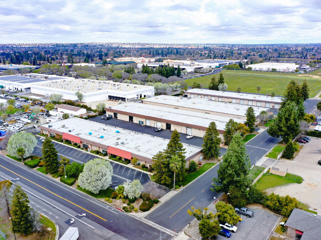 105 W. Dakota Avenue, 110 W. Pontiac Way, Clovis