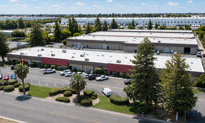 110 W Pontiac Way, Clovis, CA 93612 and 105 W. Dakota Avenue, Clovis, Clovis