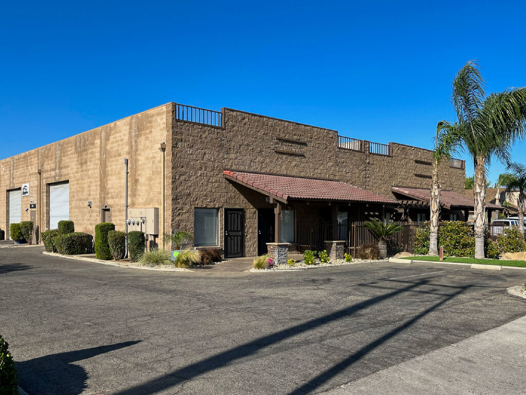 1261 & 1311 Hoblitt Ave, Clovis