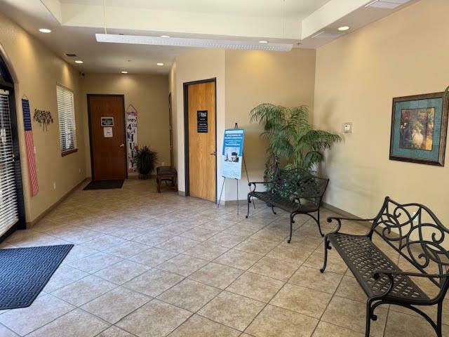 128 N Akers St, Visalia, CA  93291 - Photo 2