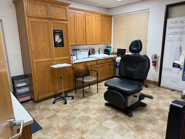 128 N Akers St, Visalia, CA  93291 - Photo 6