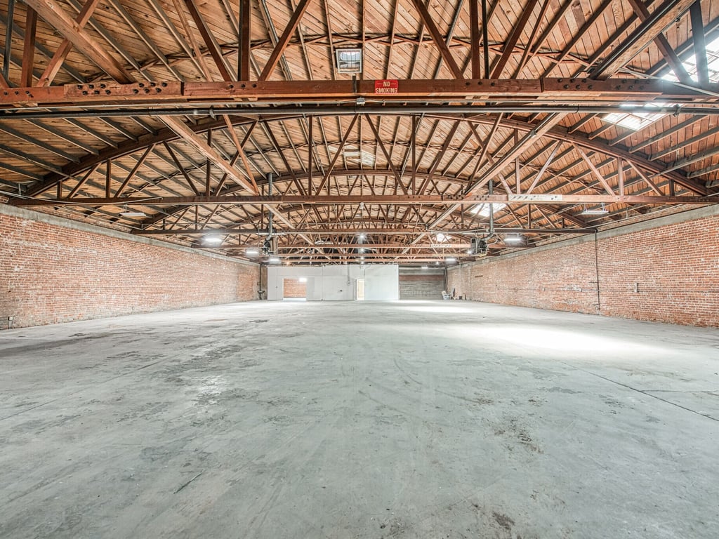 135 Van Ness Avenue - Photo 5
