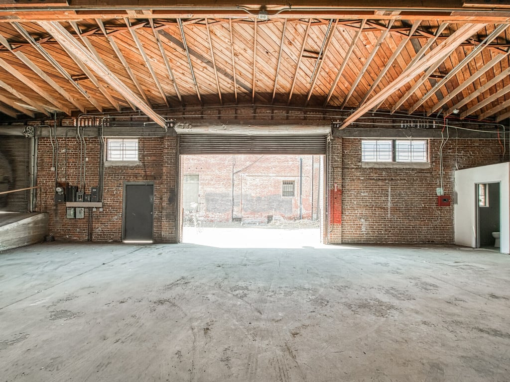135 Van Ness Avenue - Photo 8