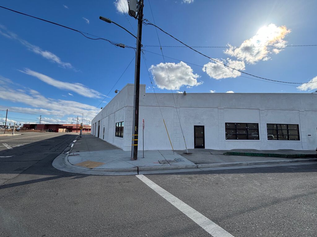 165 Broadway St - Photo 2