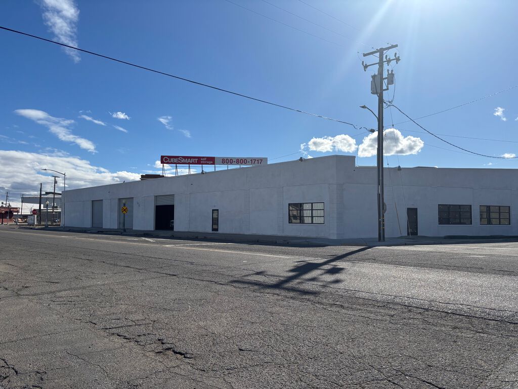165 Broadway St - Photo 4