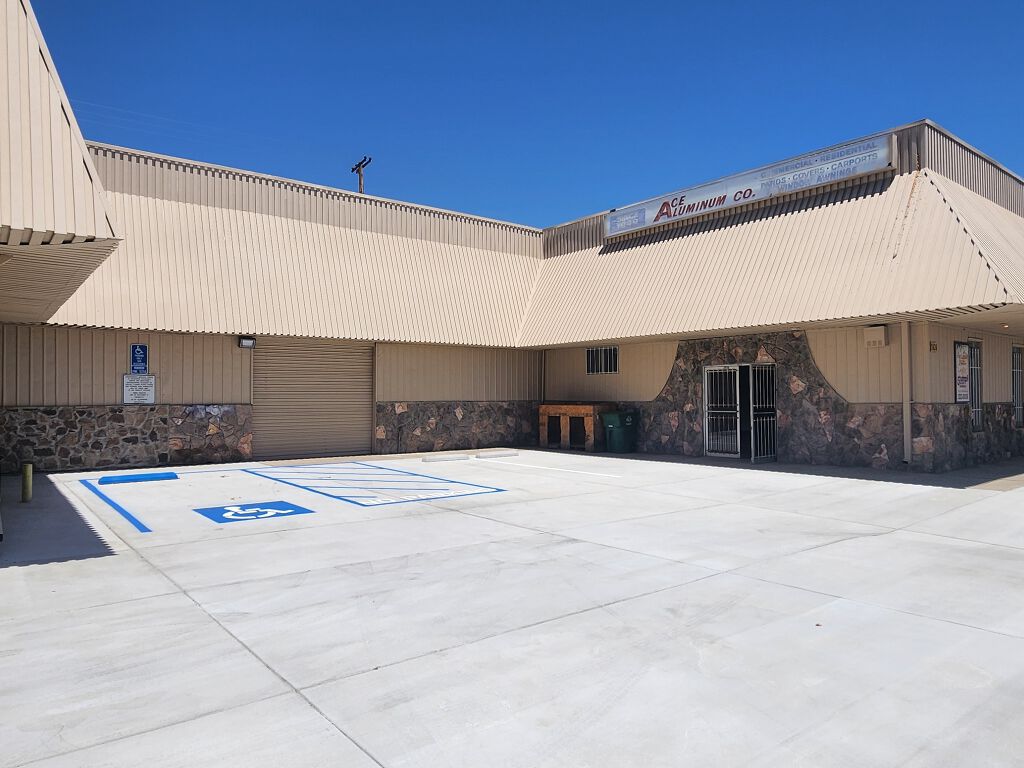 1907 E Olive Ave - Photo 3