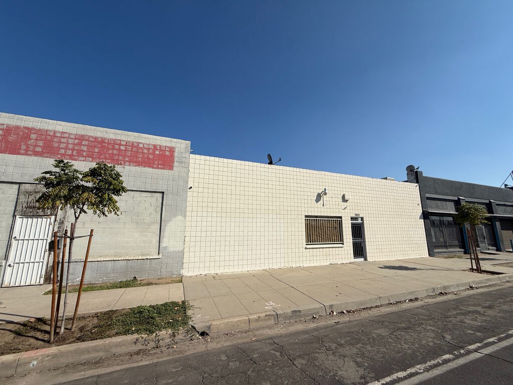1952 H St - Photo 2