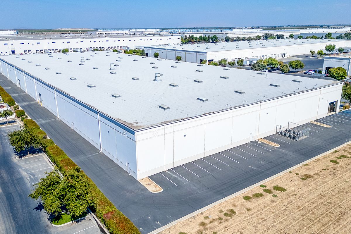 2247 N Plaza Dr, Visalia, CA  93291, Visalia