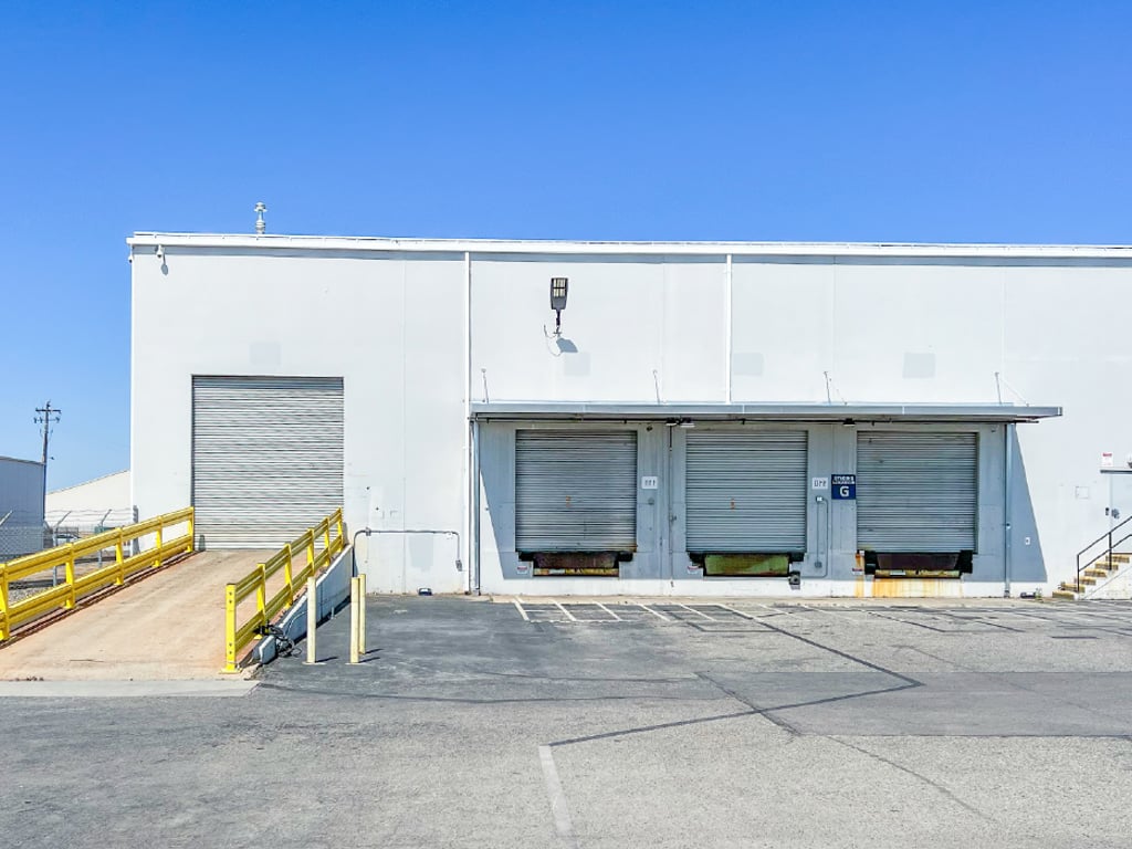2325 S Cedar Ave - Photo 8