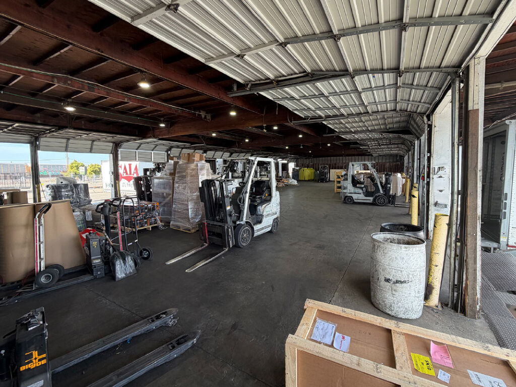 2575 South Sunland Avenue - Photo 5