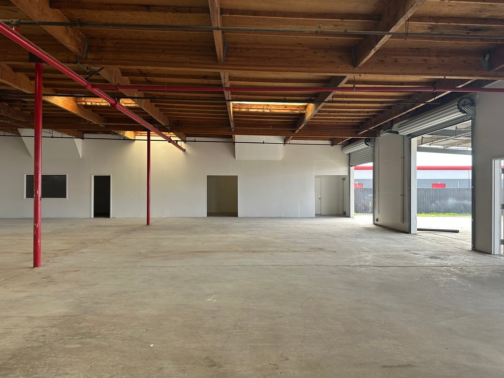 2686 North Clovis Avenue - Photo 3