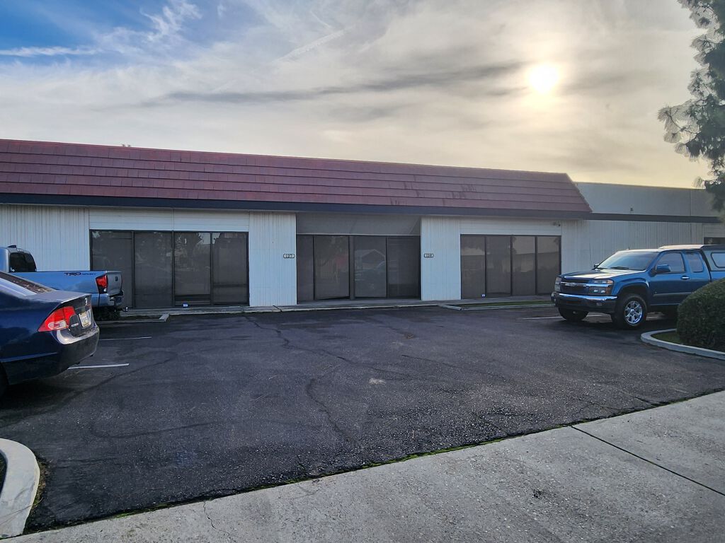 2750 N Clovis Ave, Fresno