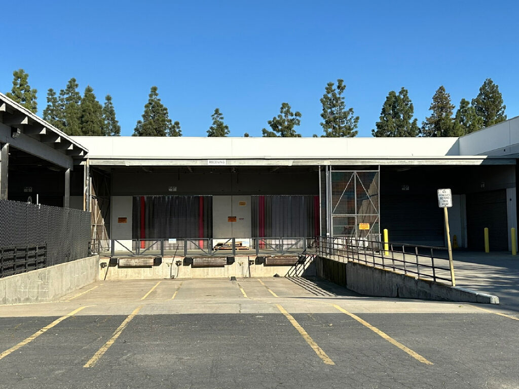 2842 N Business Park Ave - Photo 7