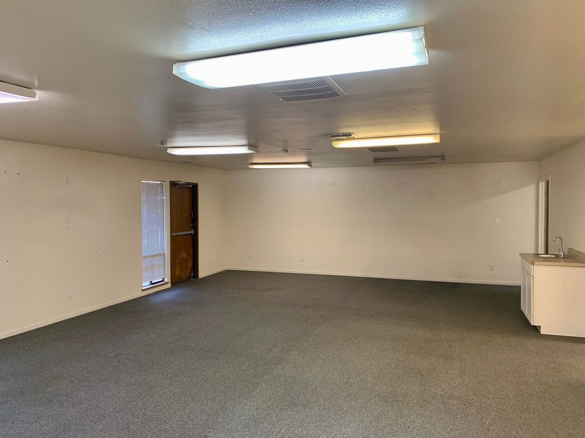 3344 South Fairway Street, Visalia, CA  93277 - Photo 6