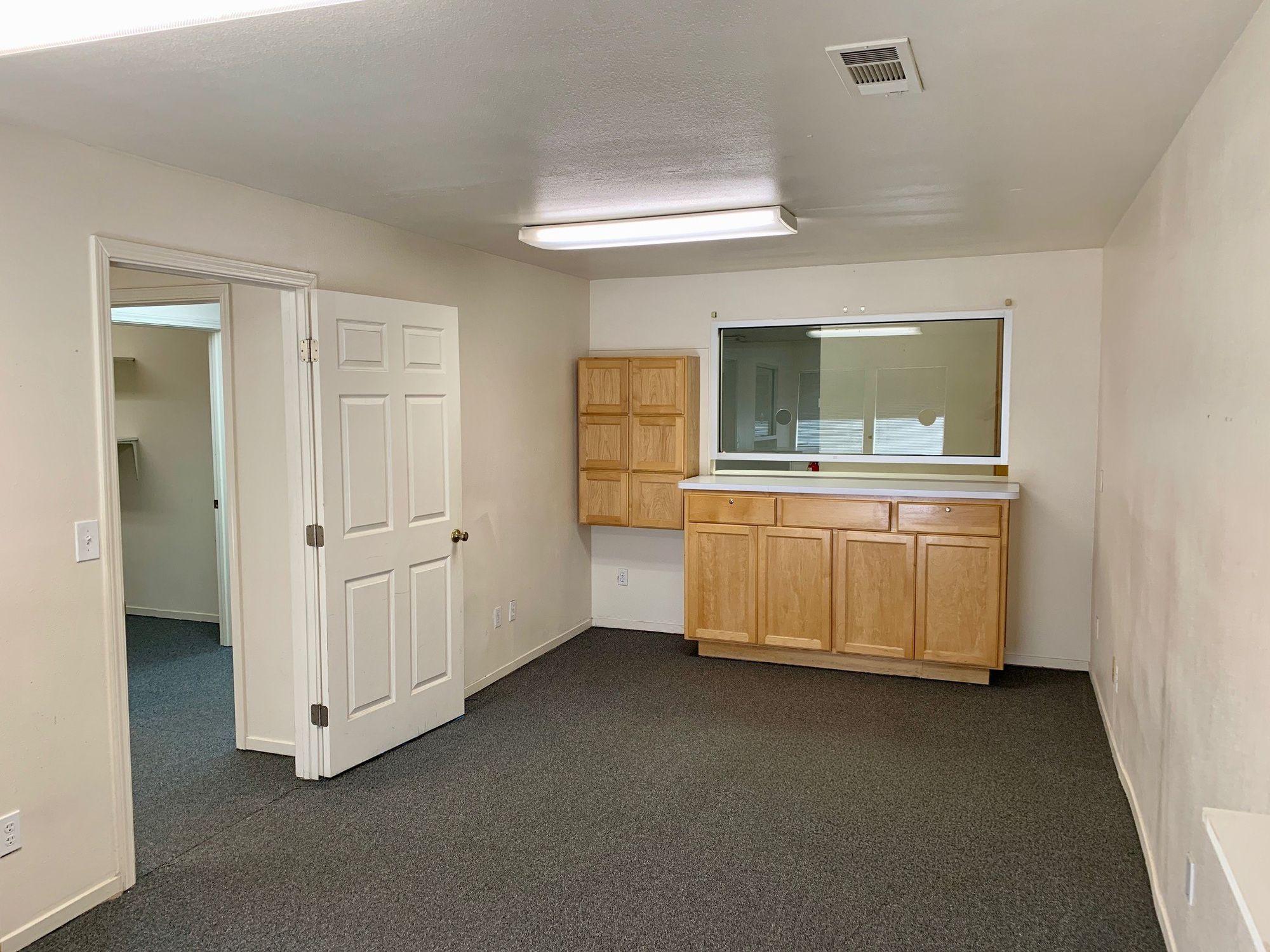 3344 South Fairway Street, Visalia, CA  93277 - Photo 8
