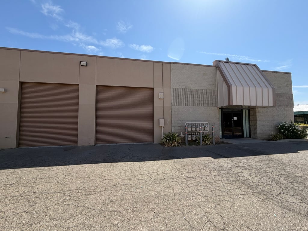 340 West Fallbrook Avenue - Photo 2