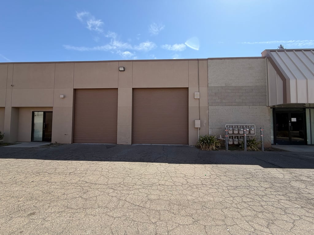 340 West Fallbrook Avenue - Photo 3
