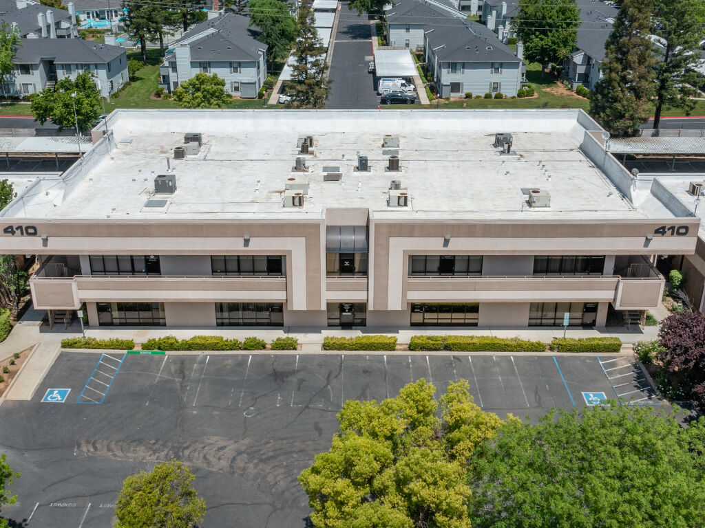 392 W Fallbrook Ave - Photo 4