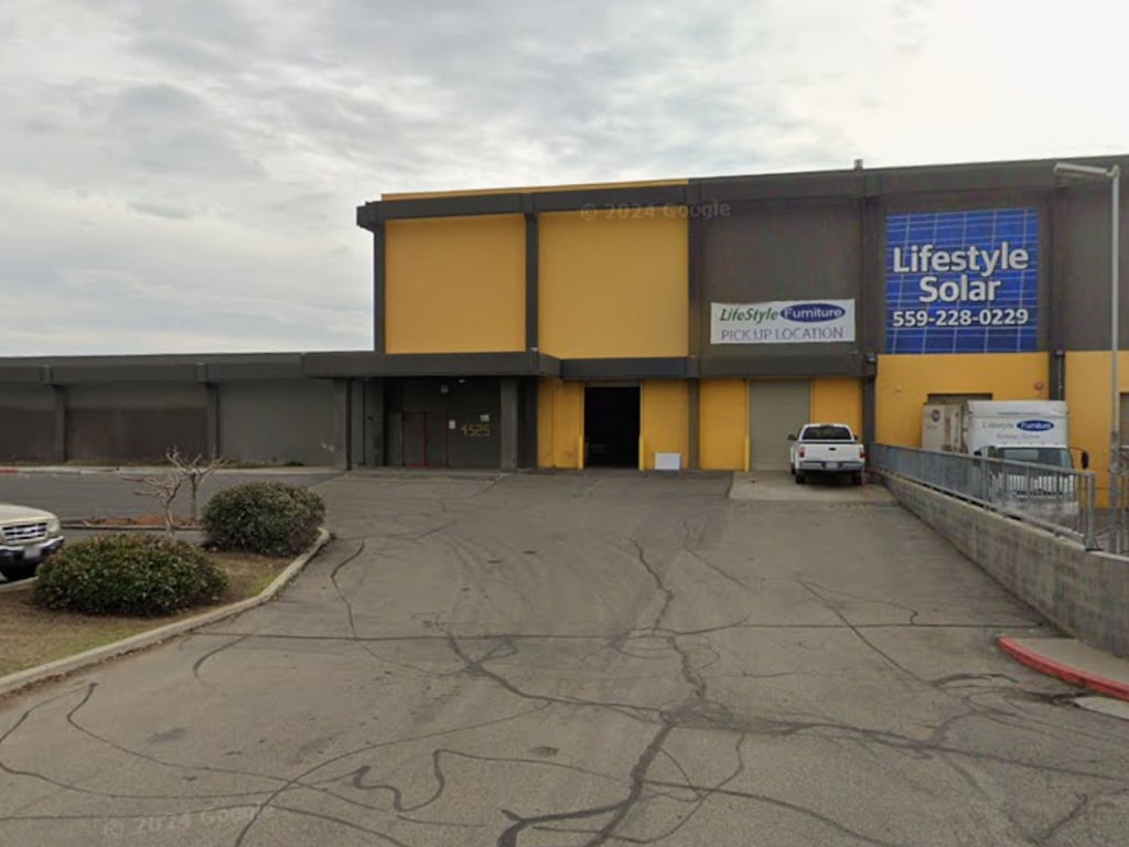 4525 W Shaw Ave, Fresno