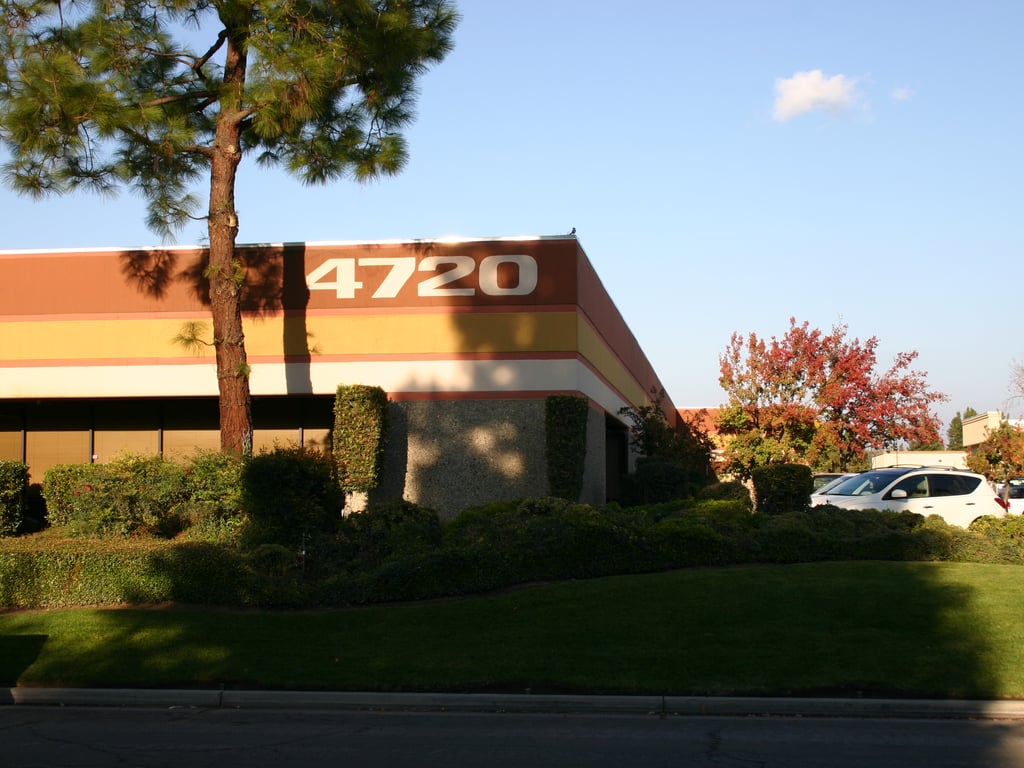 4720 W Jennifer Ave - Photo 2