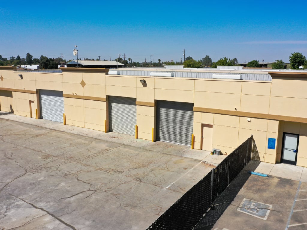 4741 W Jennifer Ave - Photo 3
