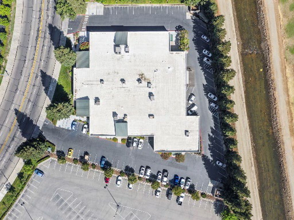 5168 N Blythe Ave - Photo 4