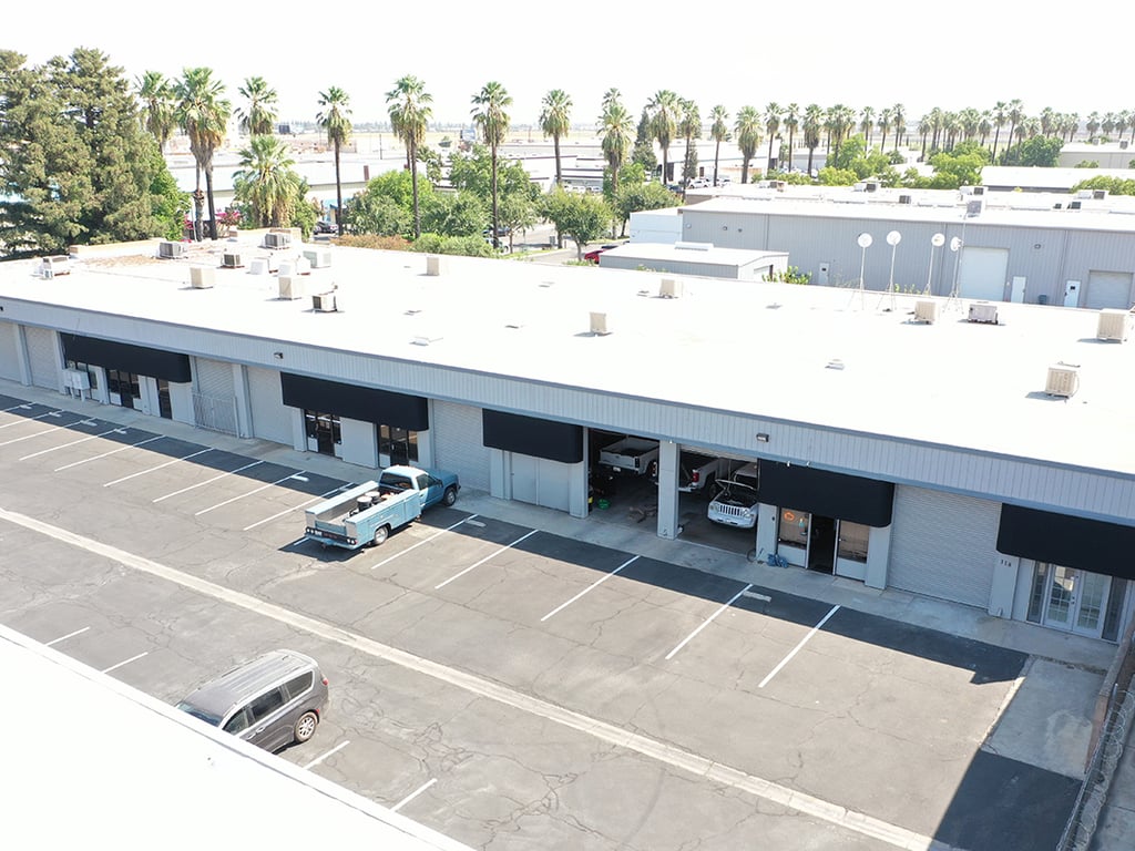 5494 E Lamona Ave - Photo 3