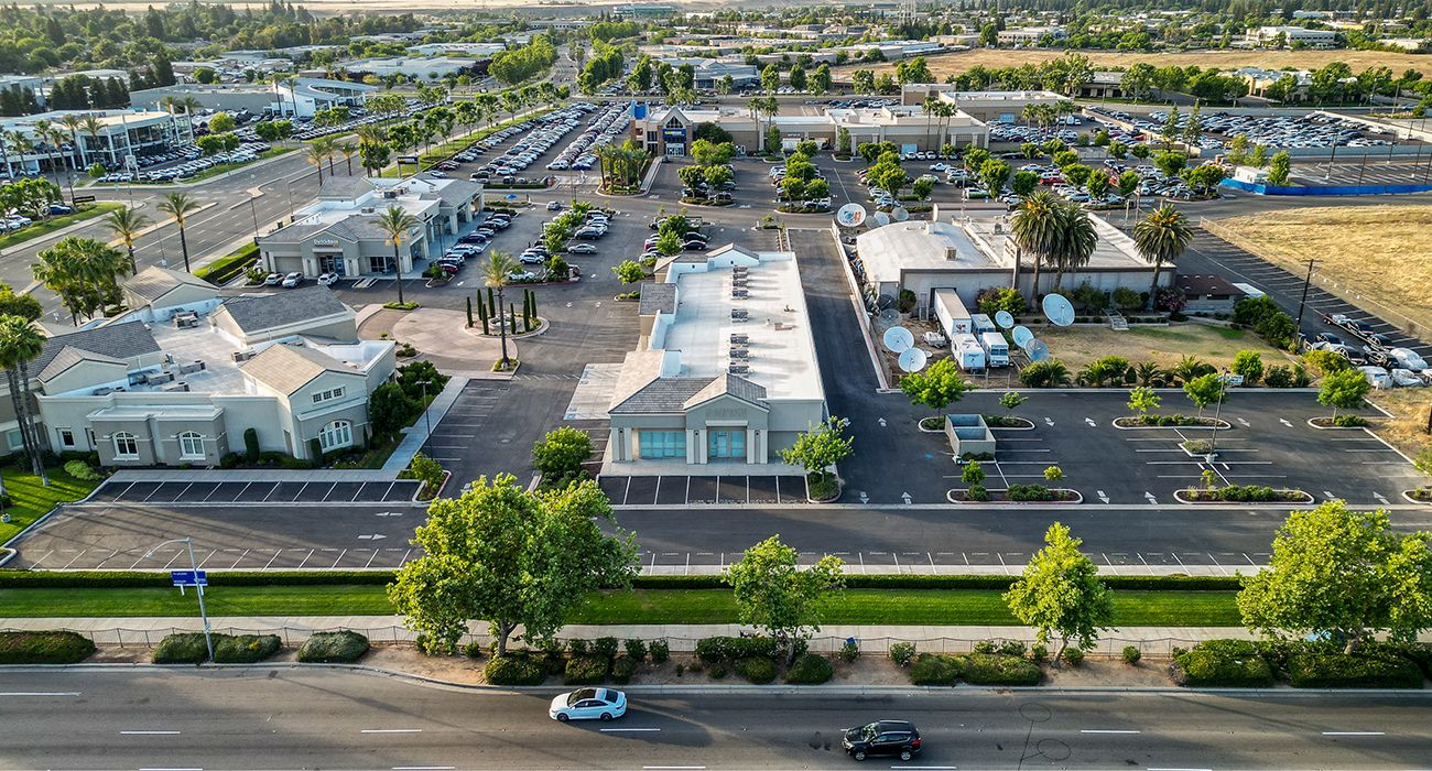 7050 N. Palm Avenue, Fresno, CA  93711, Fresno