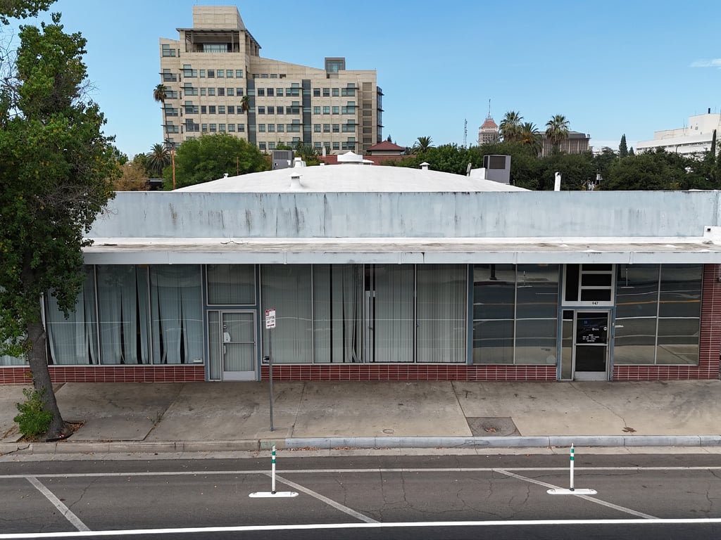 947 R Street, Fresno