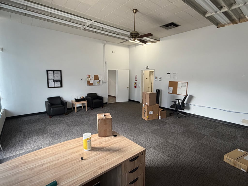947 R Street - Photo 4